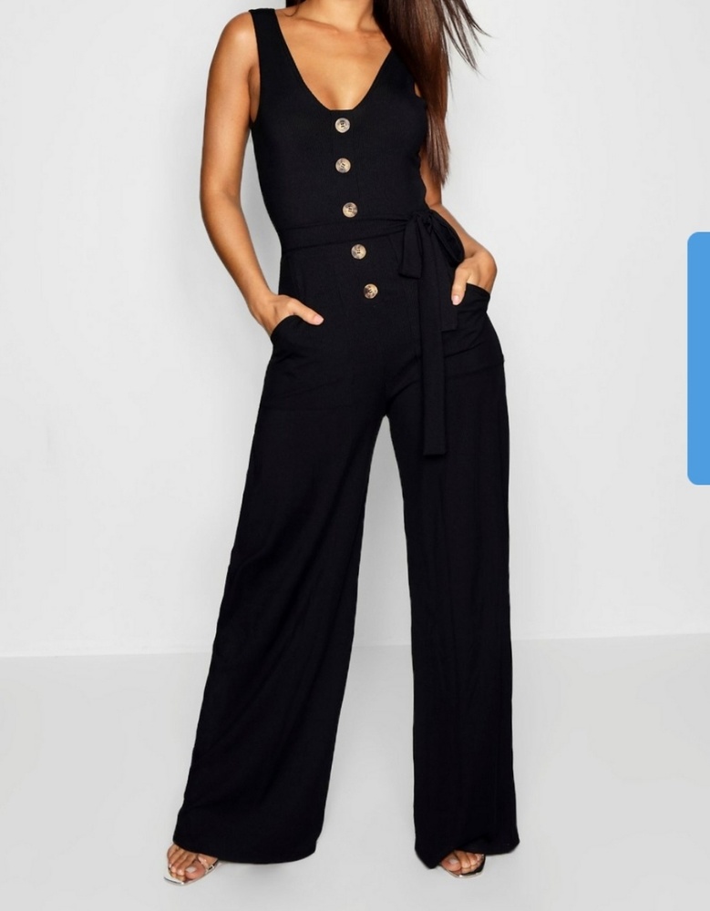 NWT! Boohoo Black Jumpsuit